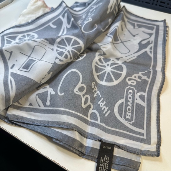 Coach Silk Scarf Gray Silver Heritage - Picture 7 of 7